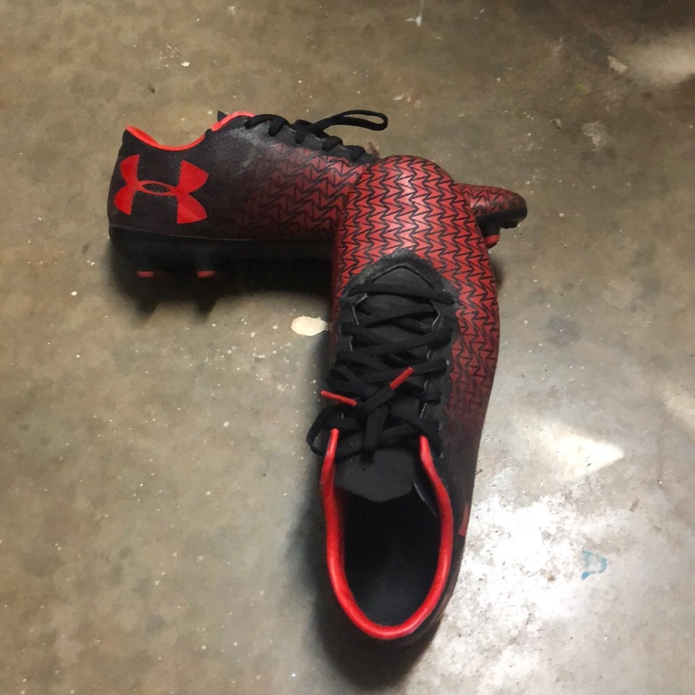 Soccer cleats